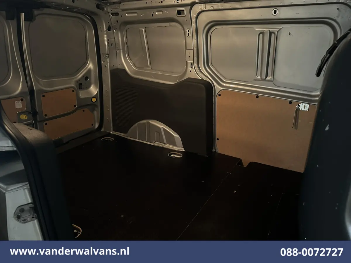 1.5 EcoBlue 100pk L2H1 Euro6 Airco | Camera | Navigatie | Trekhaak | LM velgen Parkeersensoren, Bumper in de kleur, Verwarmde voorruit, Zijdeur