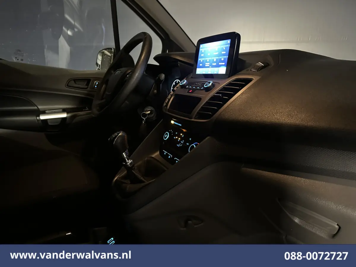 1.5 EcoBlue 100pk L2H1 Euro6 Airco | Camera | Navigatie | Trekhaak | LM velgen Parkeersensoren, Bumper in de kleur, Verwarmde voorruit, Zijdeur