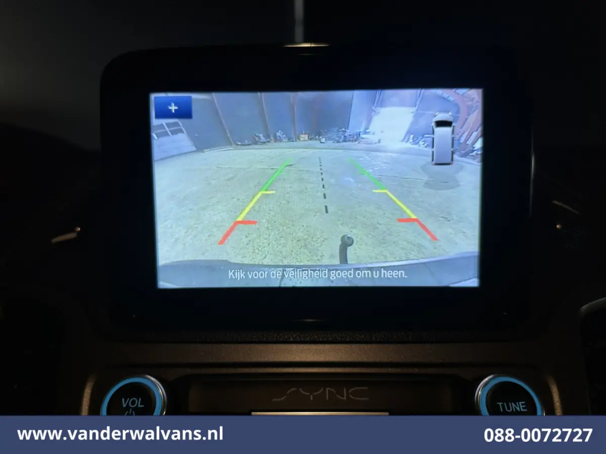 1.5 EcoBlue 100pk L2H1 Euro6 Airco | Camera | Navigatie | Trekhaak | LM velgen Parkeersensoren, Bumper in de kleur, Verwarmde voorruit, Zijdeur
