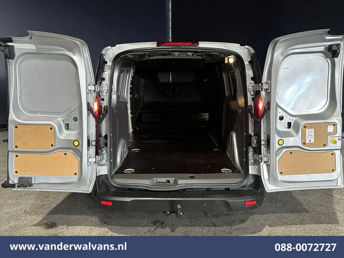 1.5 EcoBlue 100pk L2H1 Euro6 Airco | Camera | Navigatie | Trekhaak | LM velgen Parkeersensoren, Bumper in de kleur, Verwarmde voorruit, Zijdeur