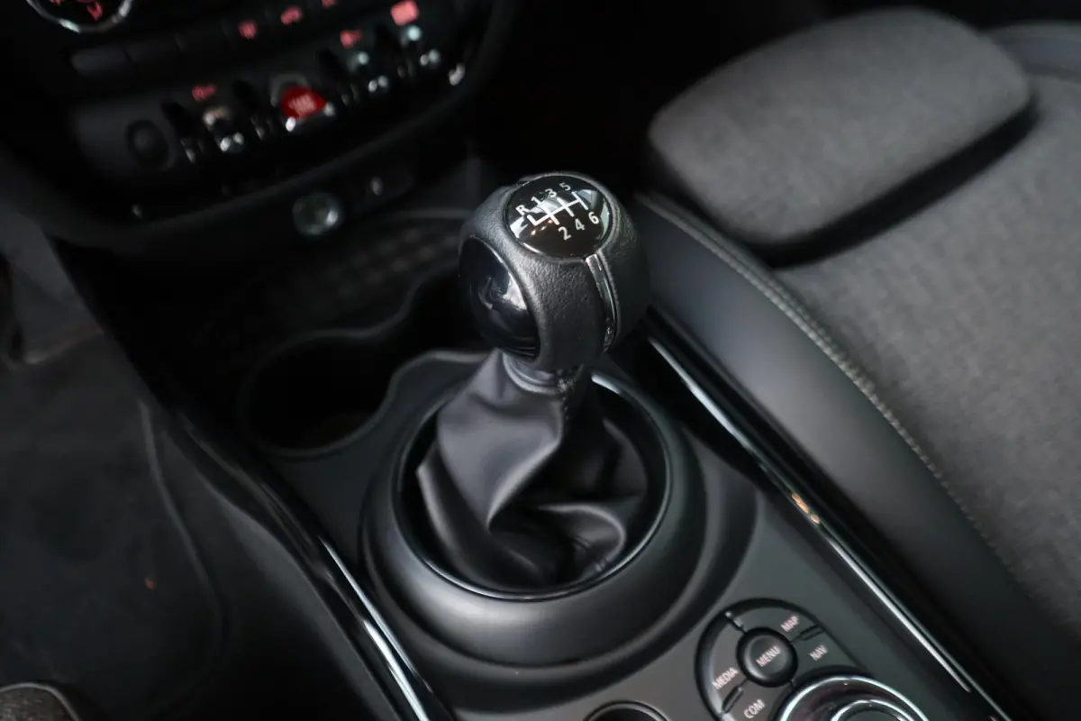 One | Cruise Control | Parkeersensor Achter | LED Koplampen |