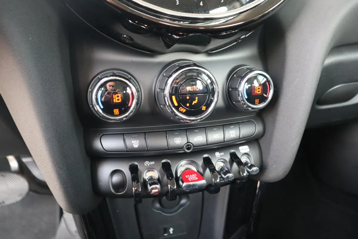 Cooper | Cruise Control | Parkeersensor Achter | LED Koplampen |