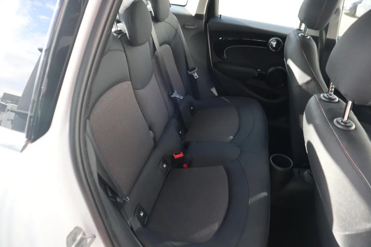 Cooper | Cruise Control | Parkeersensor Achter | LED Koplampen |