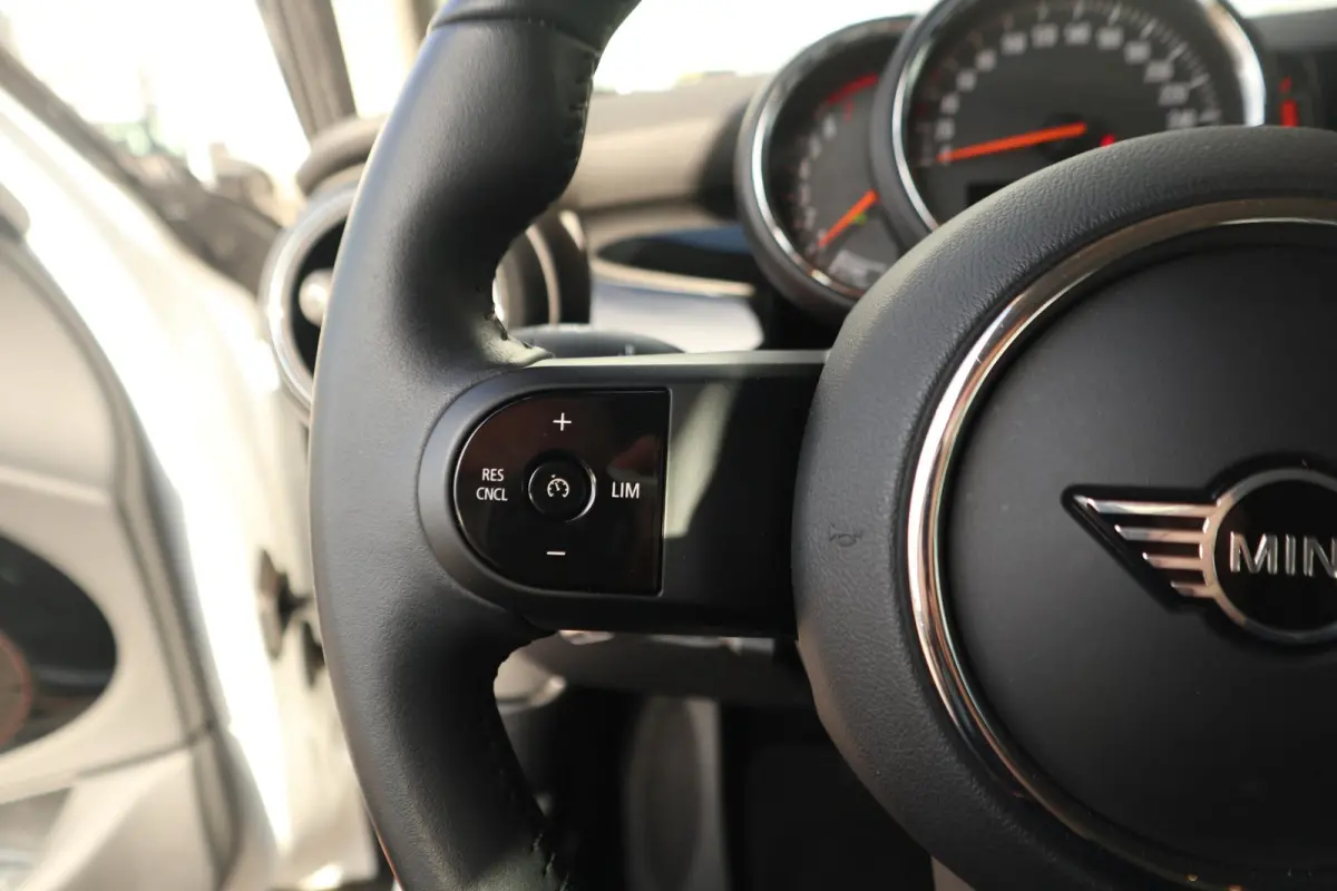 Cooper | Cruise Control | Parkeersensor Achter | LED Koplampen |