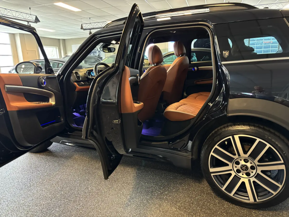 Cooper ALL4 5x Chester / Panoramadak / H-K / Dab+ / Apple Carplay / HeadUp / Keyless / Picnic Bench - NIEUWSTAAT -