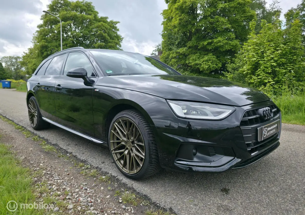 35 TFSI S-line / El. Trekh. / Navi / Leder