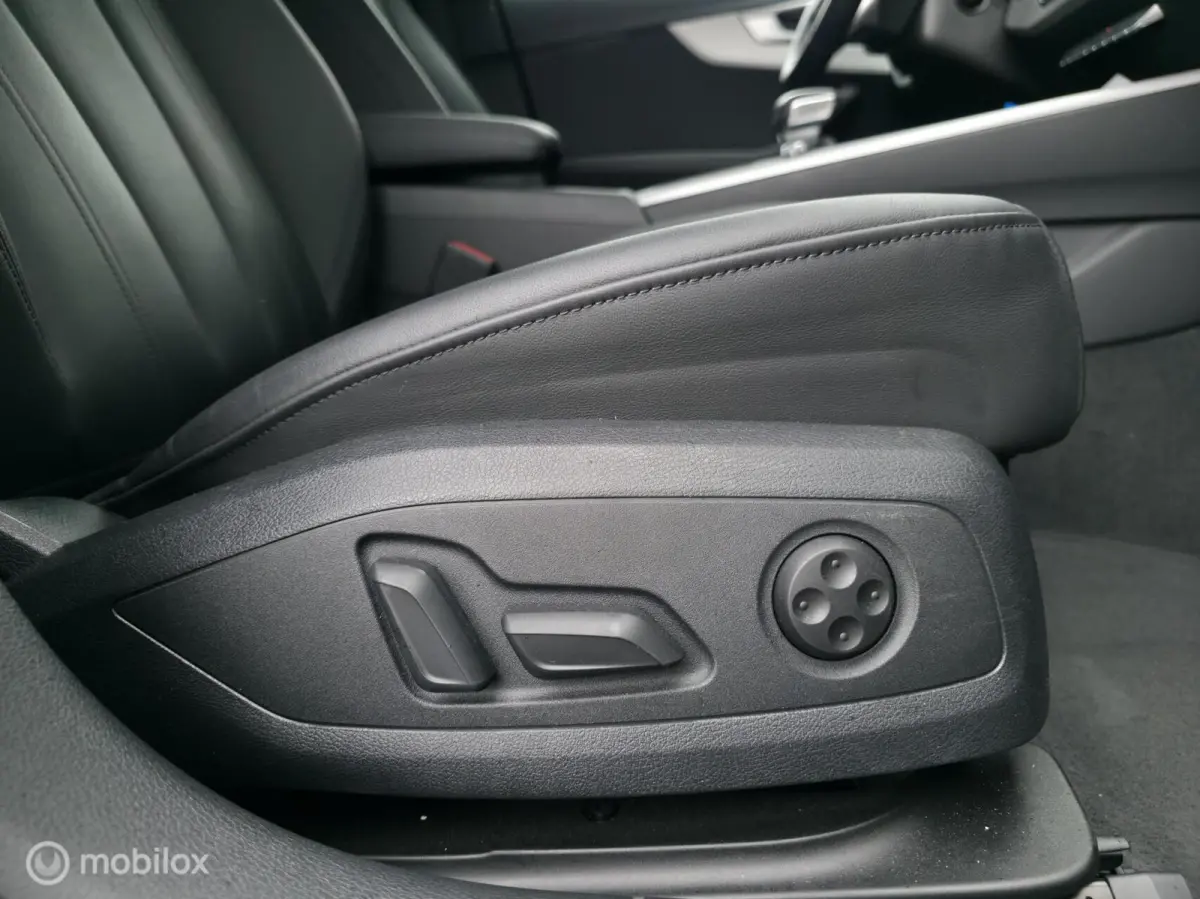 35 TFSI S-line / El. Trekh. / Navi / Leder