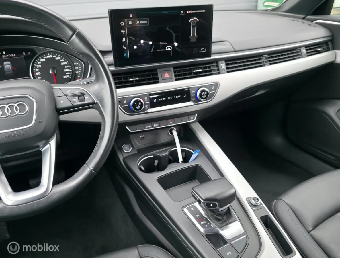 35 TFSI S-line / El. Trekh. / Navi / Leder
