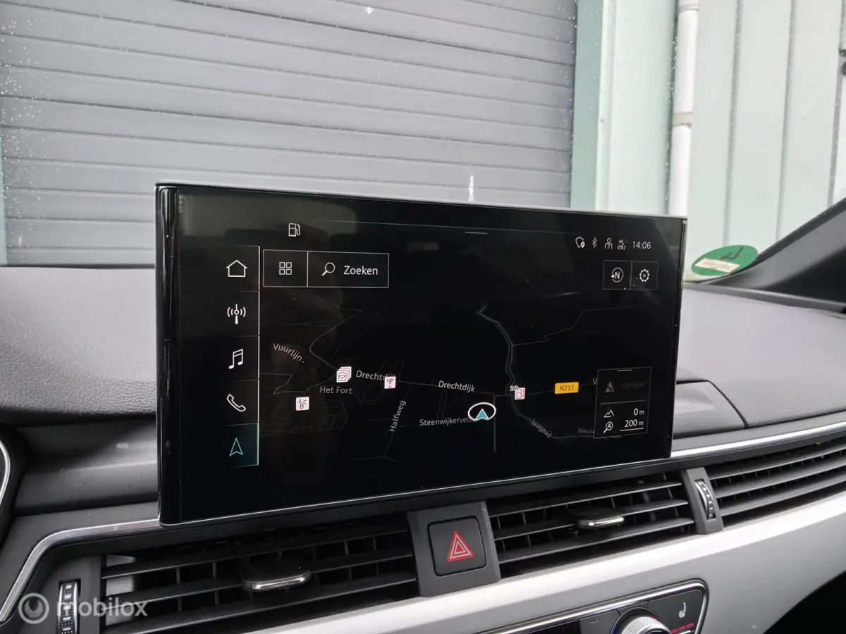 35 TFSI S-line / El. Trekh. / Navi / Leder