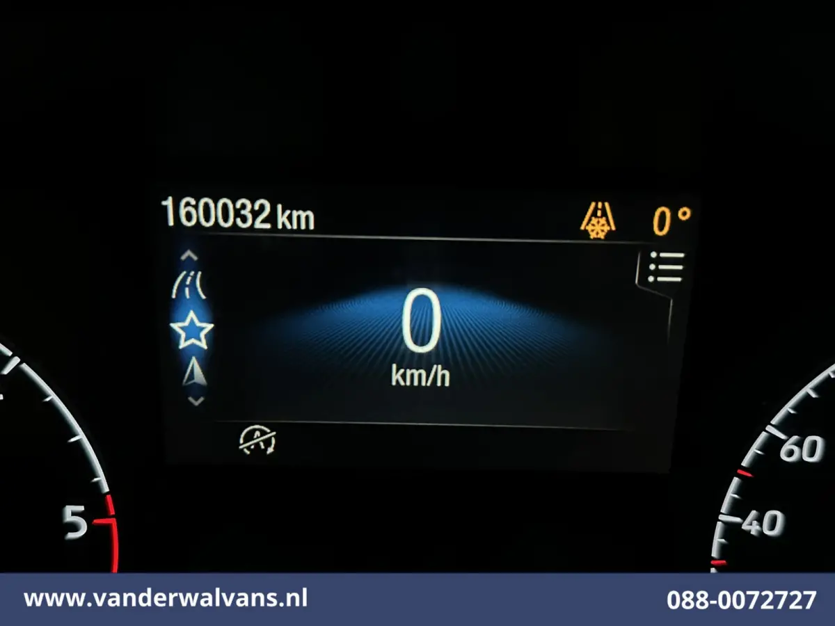 1.5 EcoBlue 100pk L2H1 Euro6 Airco | Camera | Navigatie | Apple Carplay | Trekhaak LM Velgen, Cruisecontrol, Verwarmde Voorruit, Parkeersensoren