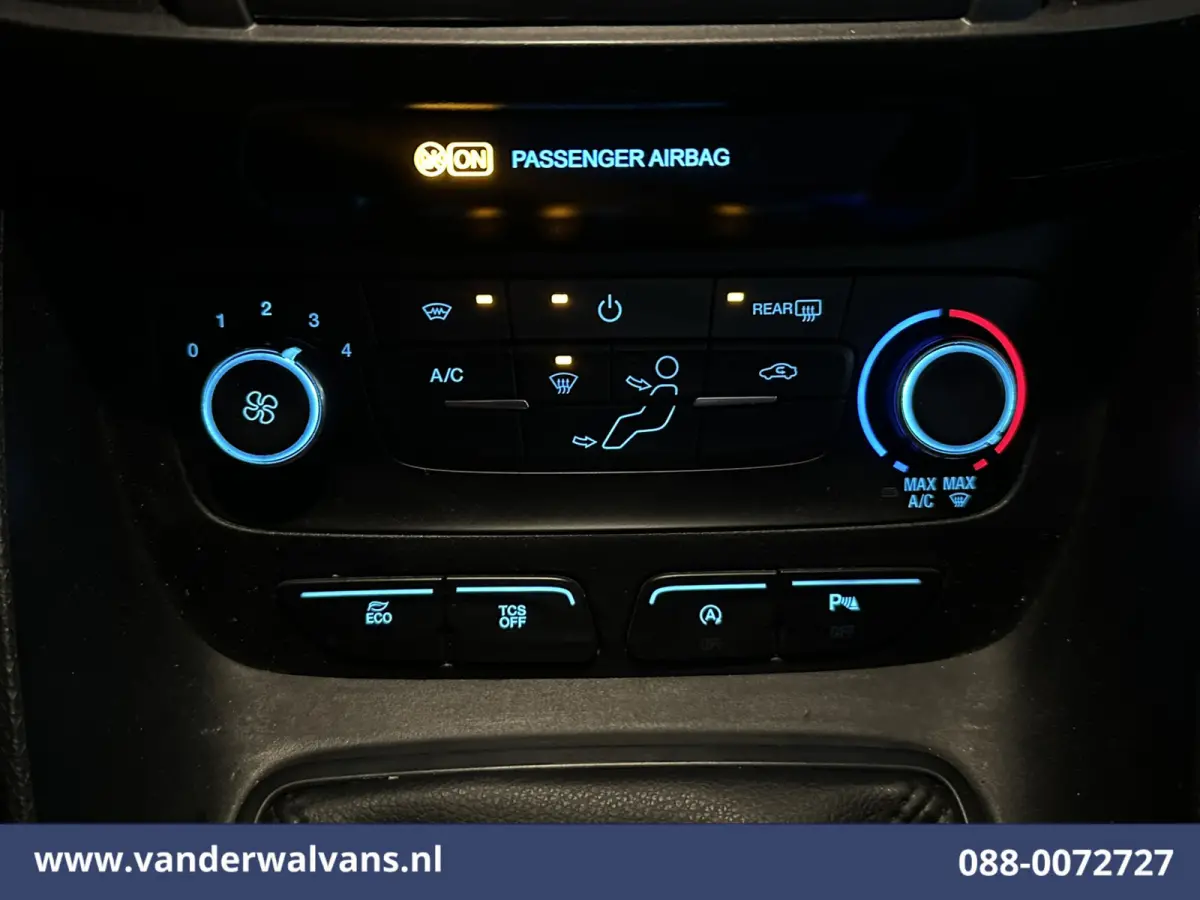 1.5 EcoBlue 100pk L2H1 Euro6 Airco | Camera | Navigatie | Apple Carplay | Trekhaak LM Velgen, Cruisecontrol, Verwarmde Voorruit, Parkeersensoren