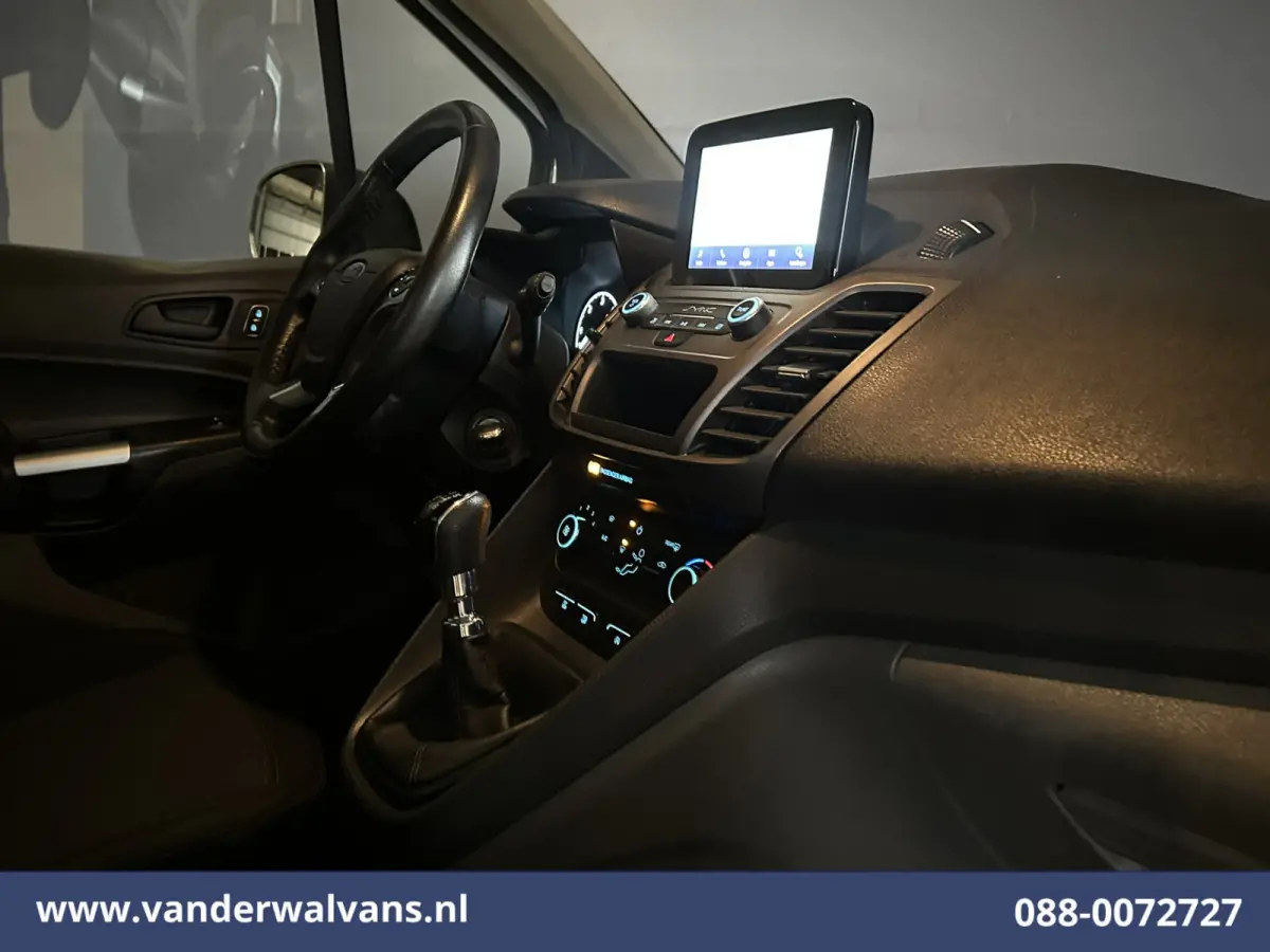 1.5 EcoBlue 100pk L2H1 Euro6 Airco | Camera | Navigatie | Apple Carplay | Trekhaak LM Velgen, Cruisecontrol, Verwarmde Voorruit, Parkeersensoren