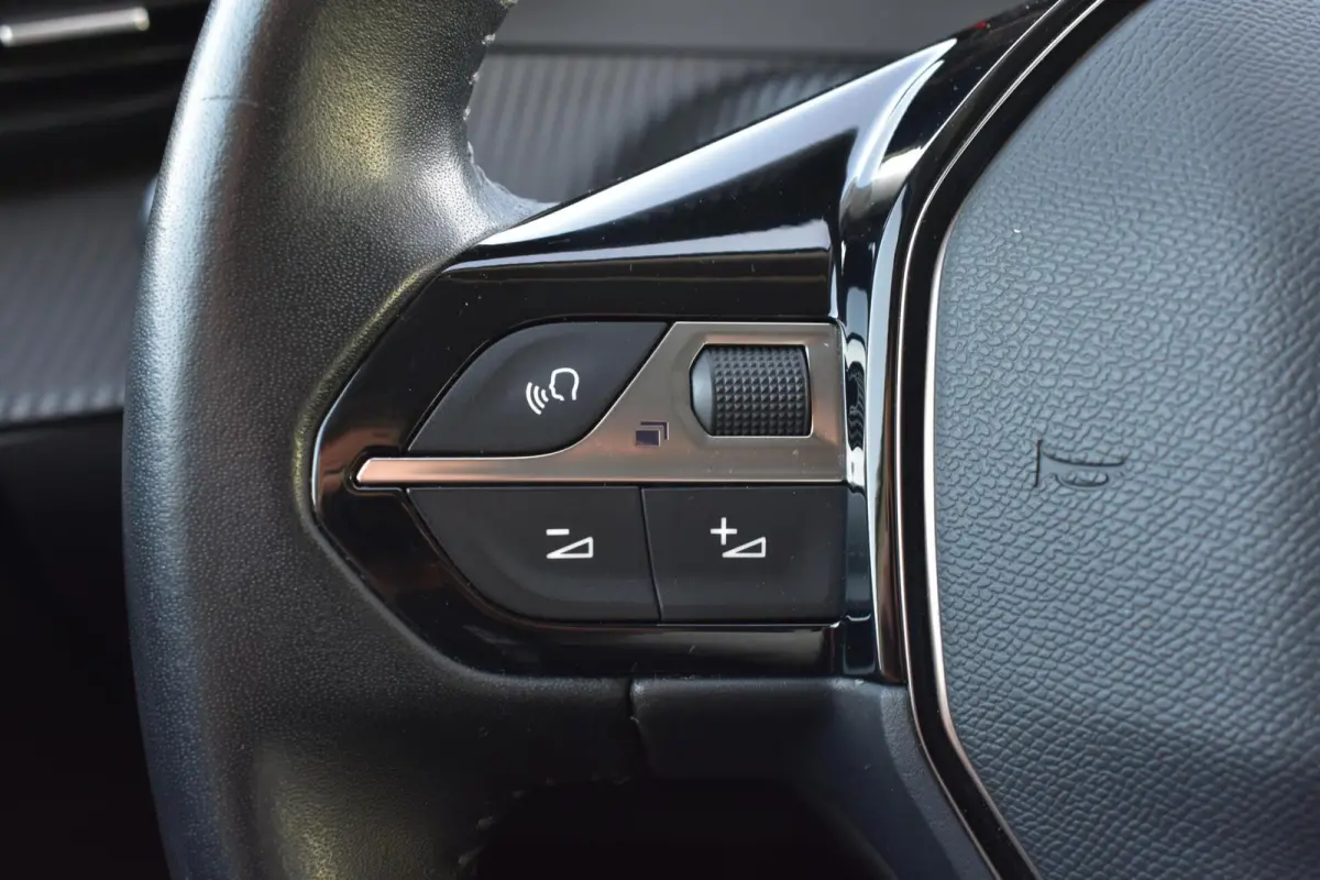 1.2 PureTech Active Pack | Airco | Cruise | Apple Carplay/Android Auto|