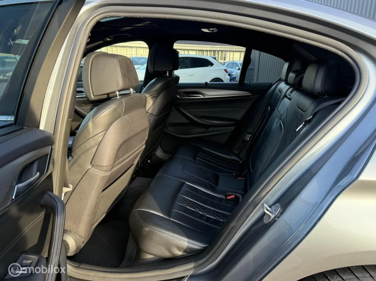 520i High Executive | M-Pakket | Pano | Bomvol