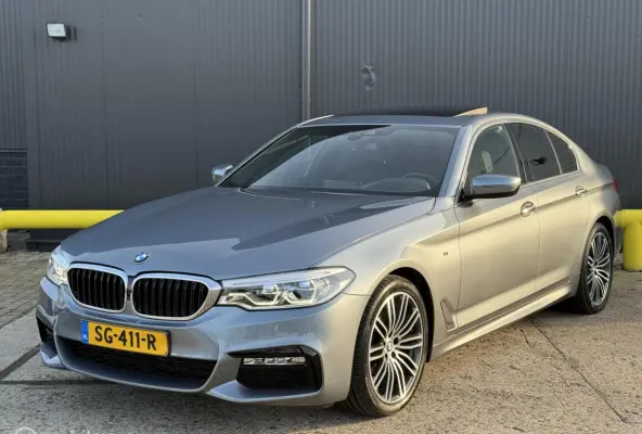 520i High Executive | M-Pakket | Pano | Bomvol
