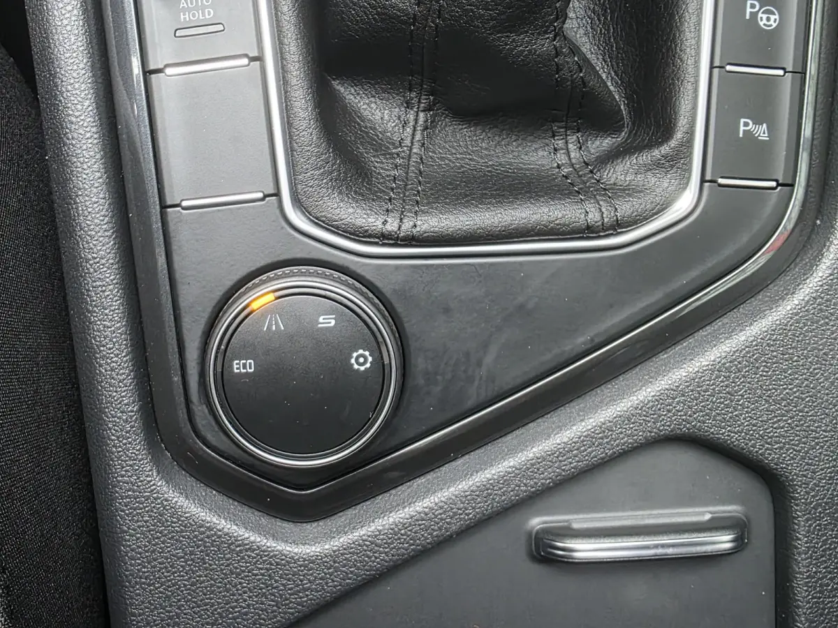 1.4 TSI e-Hybrid PHEV 245PK FR | SOH 100% | Wegkl. Trekhaak | Panodak | Leer | Navigatie | Climate Control | Cruise Control
