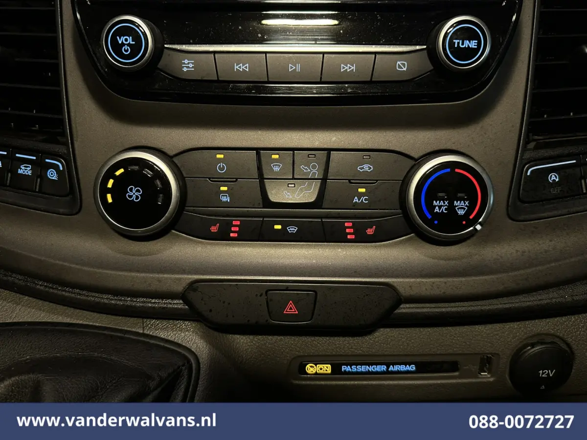 2.0 TDCI L2H1 Euro6 Airco | Camera | Navigatie | LED | Apple Carplay | Cruisecontrol Android Auto, Parkeersensoren, Stoelverwarming, Verwarmde voorruit, Bijrijdersbank, 2670kg trekvermogen
