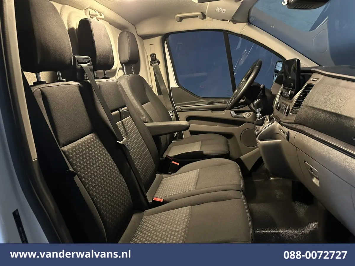 2.0 TDCI L2H1 Euro6 Airco | Camera | Navigatie | LED | Apple Carplay | Cruisecontrol Android Auto, Parkeersensoren, Stoelverwarming, Verwarmde voorruit, Bijrijdersbank, 2670kg trekvermogen
