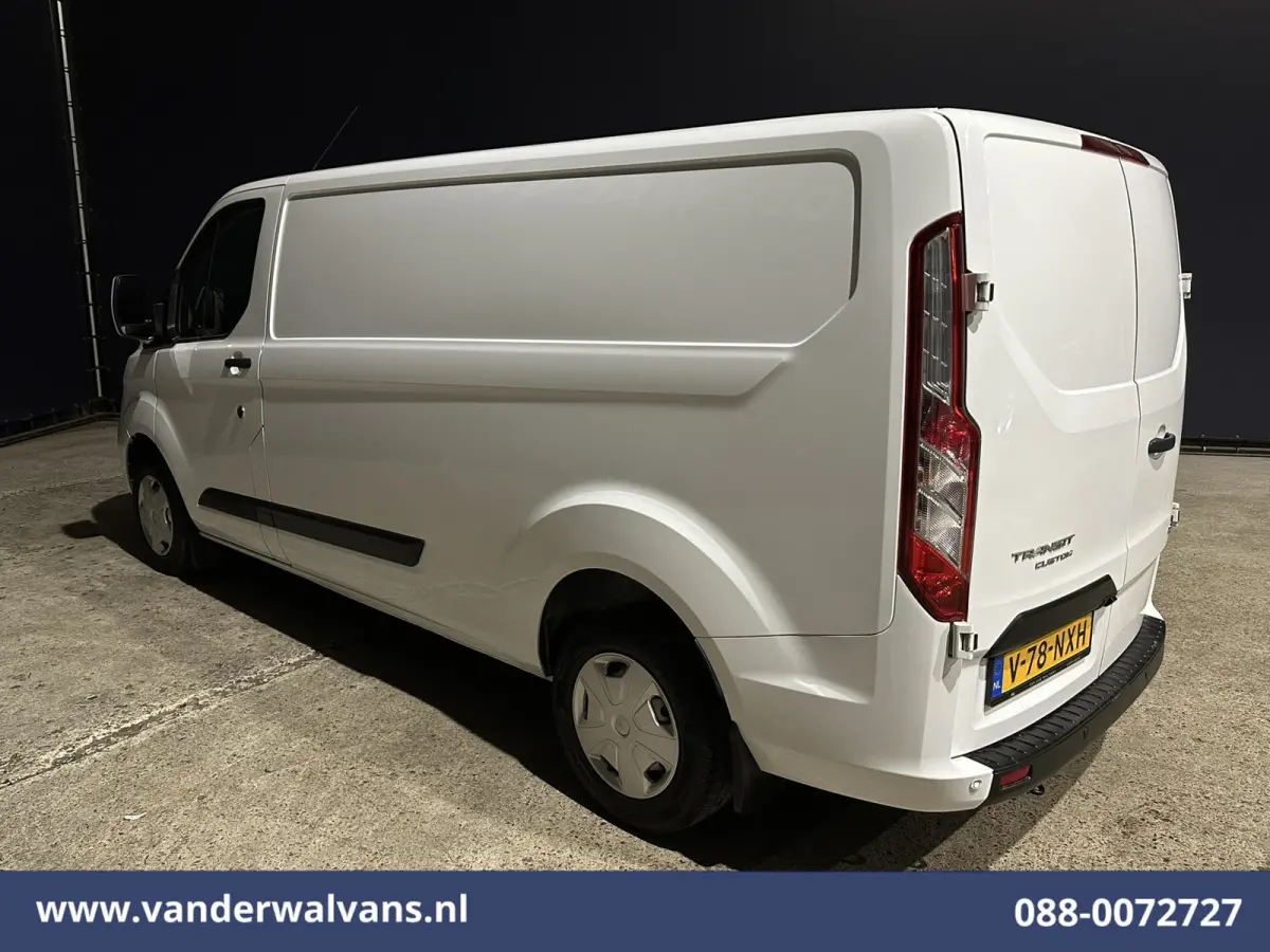 2.0 TDCI L2H1 Euro6 Airco | Camera | Navigatie | LED | Apple Carplay | Cruisecontrol Android Auto, Parkeersensoren, Stoelverwarming, Verwarmde voorruit, Bijrijdersbank, 2670kg trekvermogen
