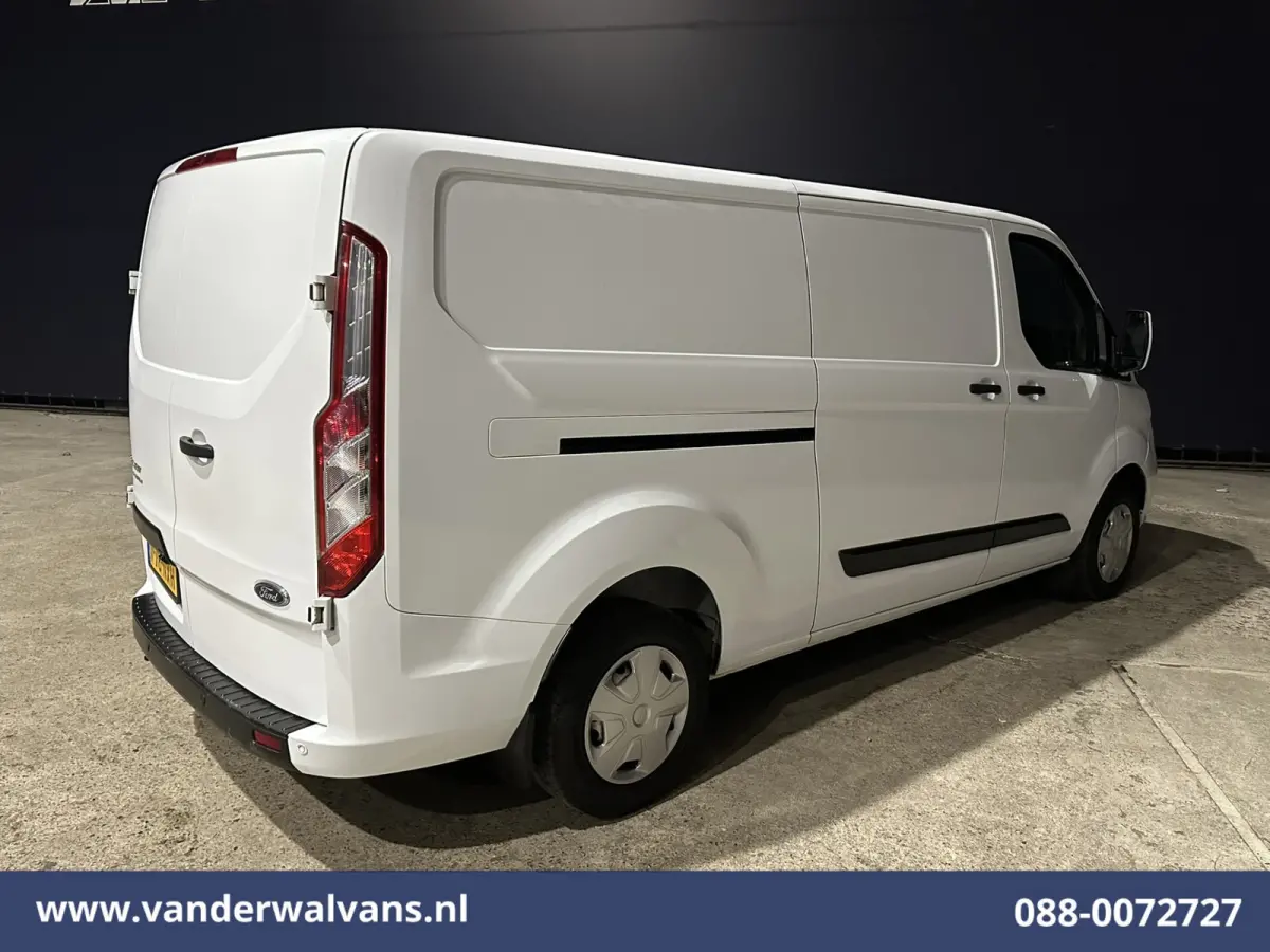 2.0 TDCI L2H1 Euro6 Airco | Camera | Navigatie | LED | Apple Carplay | Cruisecontrol Android Auto, Parkeersensoren, Stoelverwarming, Verwarmde voorruit, Bijrijdersbank, 2670kg trekvermogen