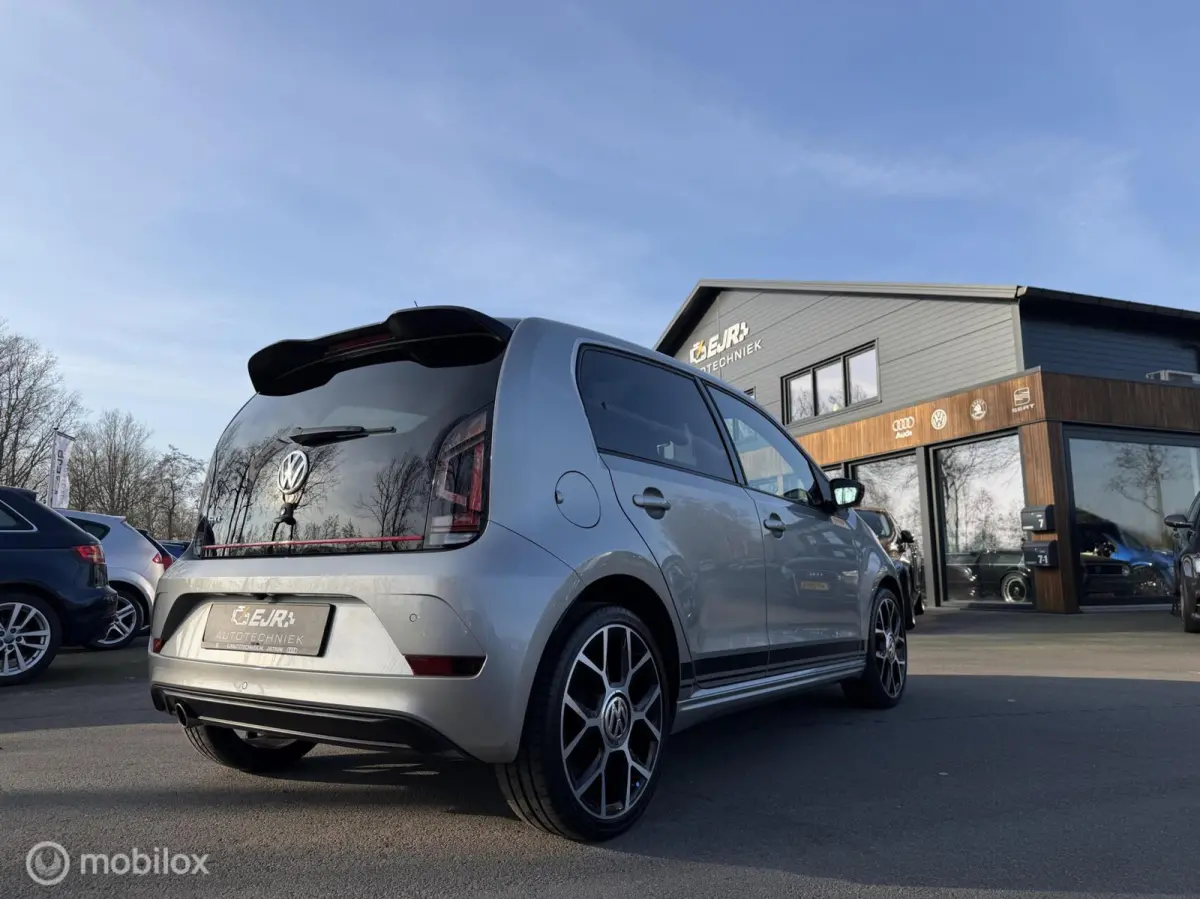 Up! 1.0 TSI GTI BEATS! VOL! CLIMA*CRUISE*PANO*CAM