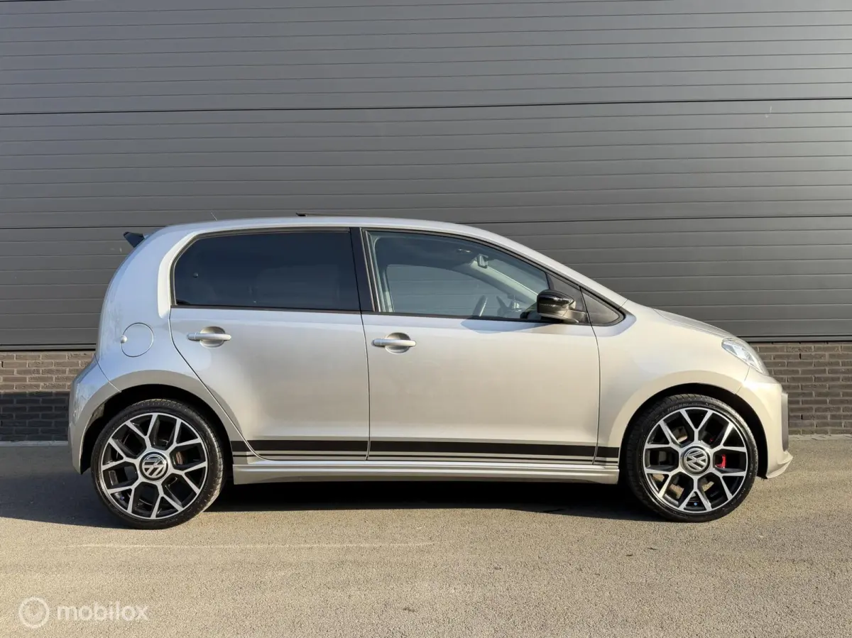Up! 1.0 TSI GTI BEATS! VOL! CLIMA*CRUISE*PANO*CAM