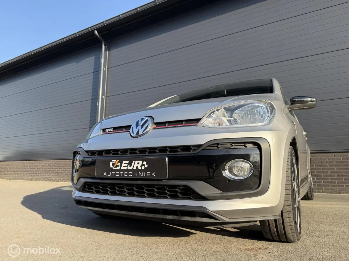 Up! 1.0 TSI GTI BEATS! VOL! CLIMA*CRUISE*PANO*CAM