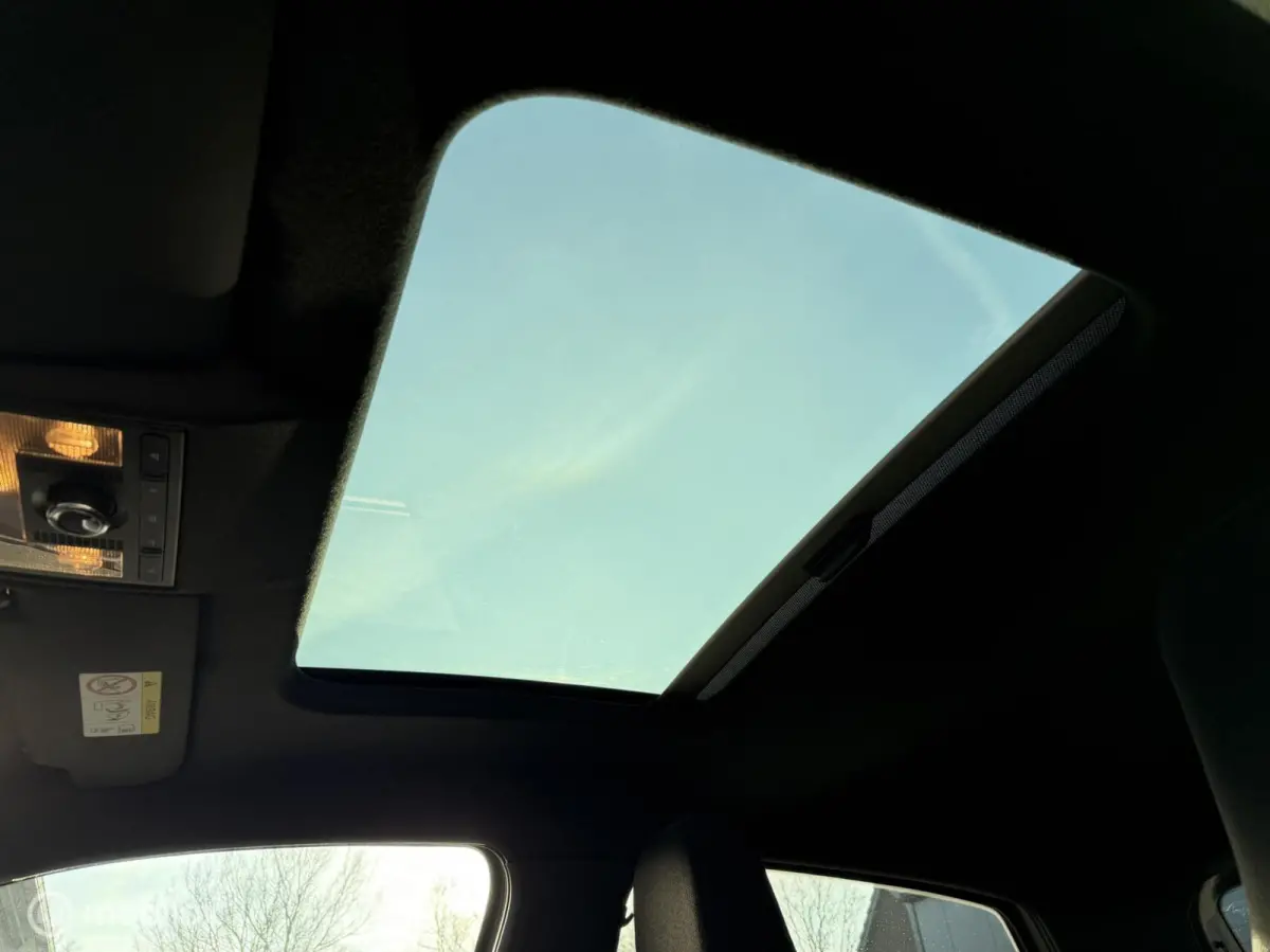 Up! 1.0 TSI GTI BEATS! VOL! CLIMA*CRUISE*PANO*CAM