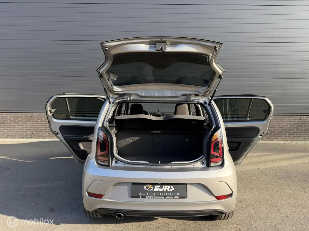 Up! 1.0 TSI GTI BEATS! VOL! CLIMA*CRUISE*PANO*CAM