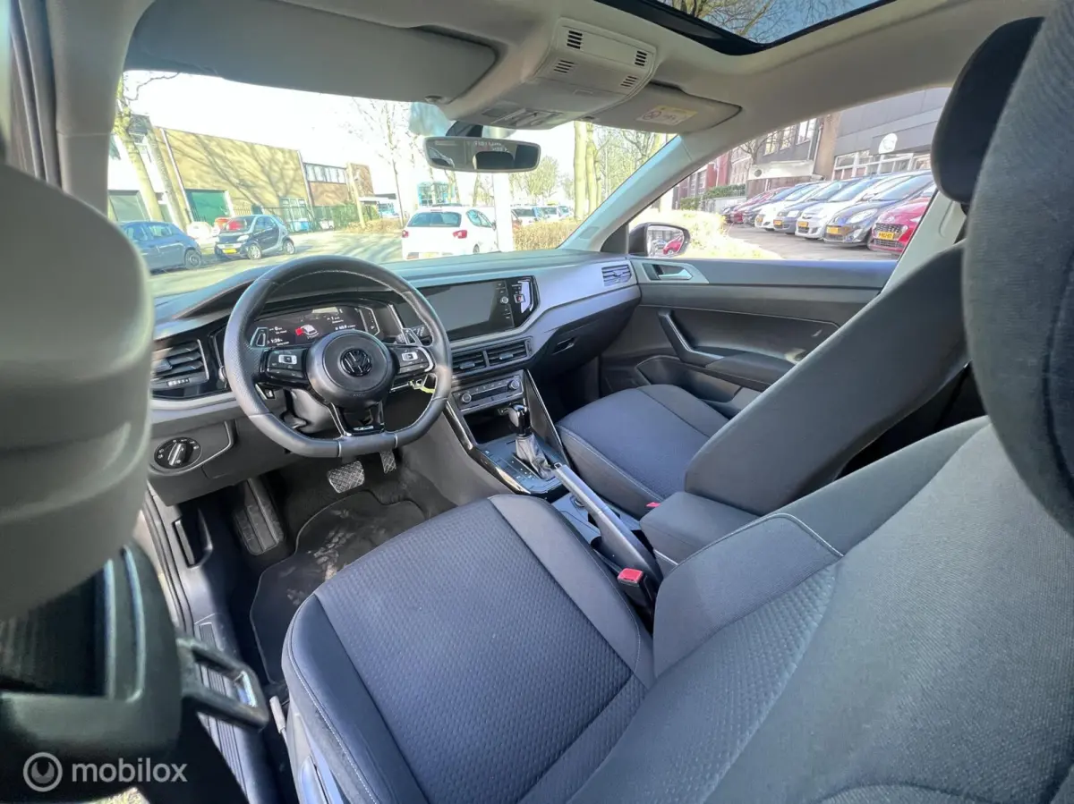 1.0 TSI Highline Business R-Line