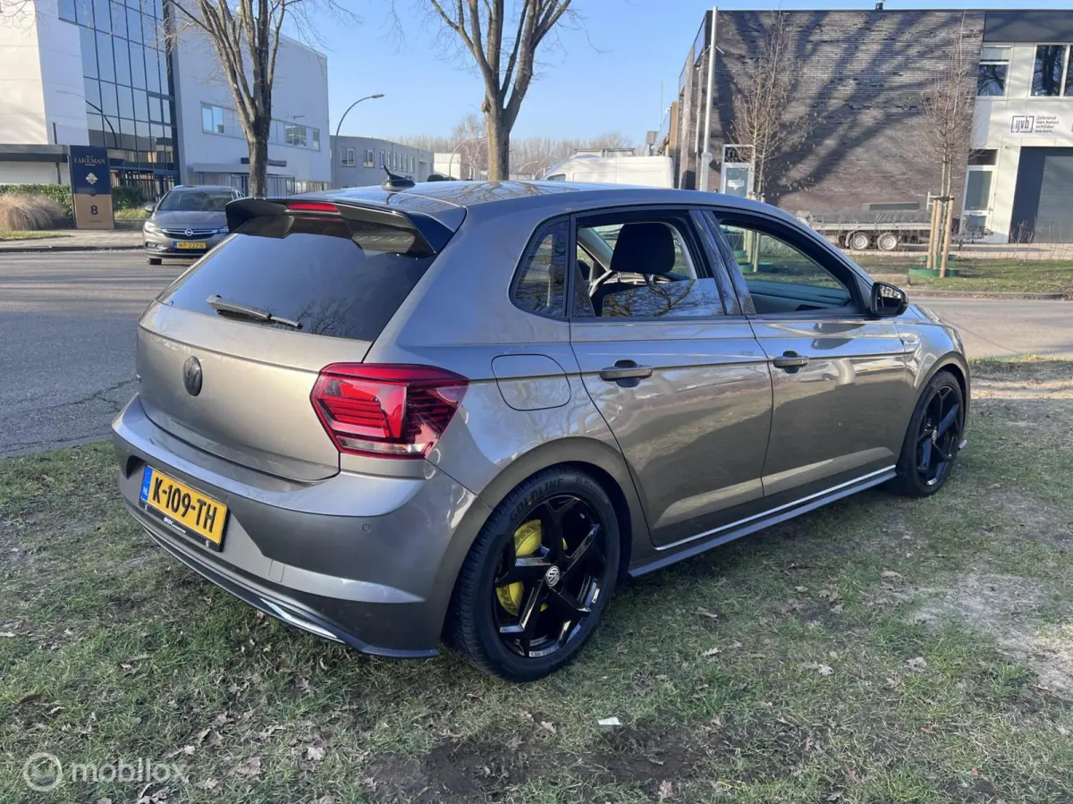1.0 TSI Highline Business R-Line