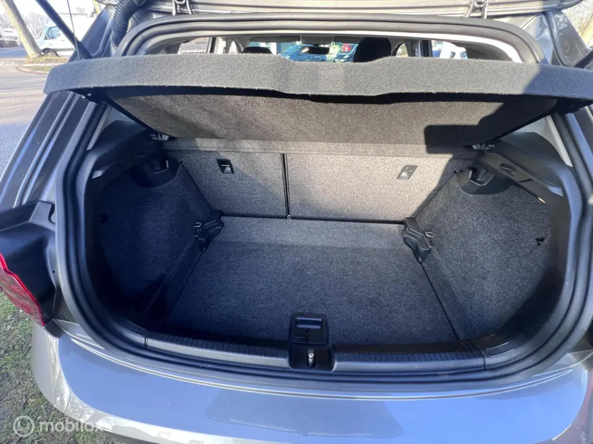 1.0 TSI Highline Business R-Line