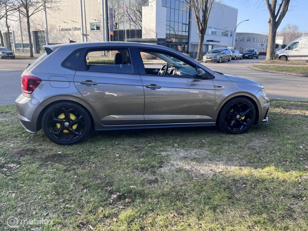 1.0 TSI Highline Business R-Line