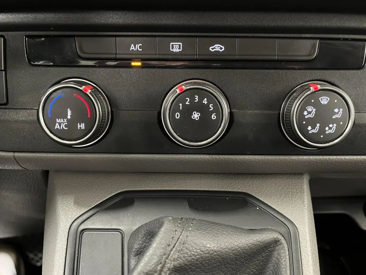 2.0 TDI L2H1 150PK Automaat Airco Cruise Control Apple Carplay Verwarmbare stoel en vooruit