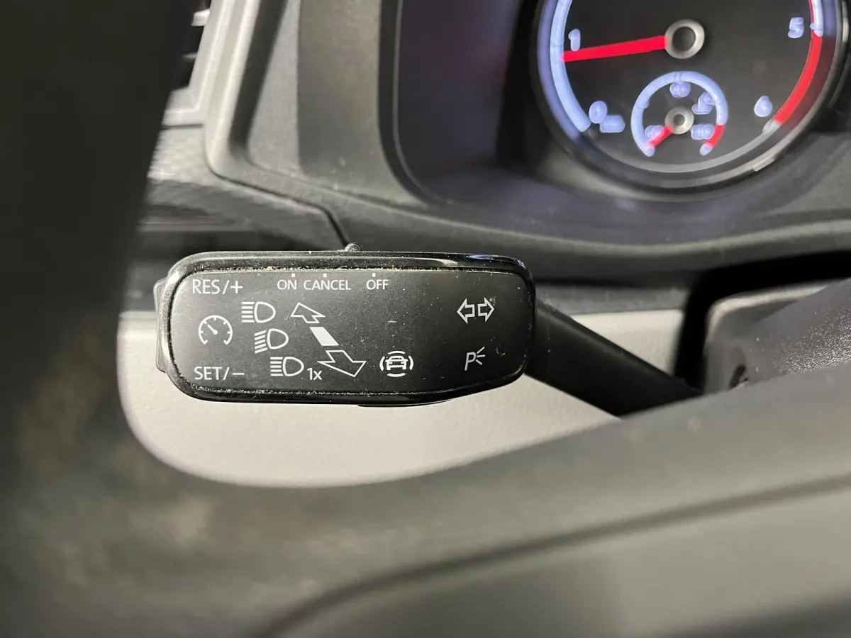 2.0 TDI L2H1 150PK Automaat Airco Cruise Control Apple Carplay Verwarmbare stoel en vooruit