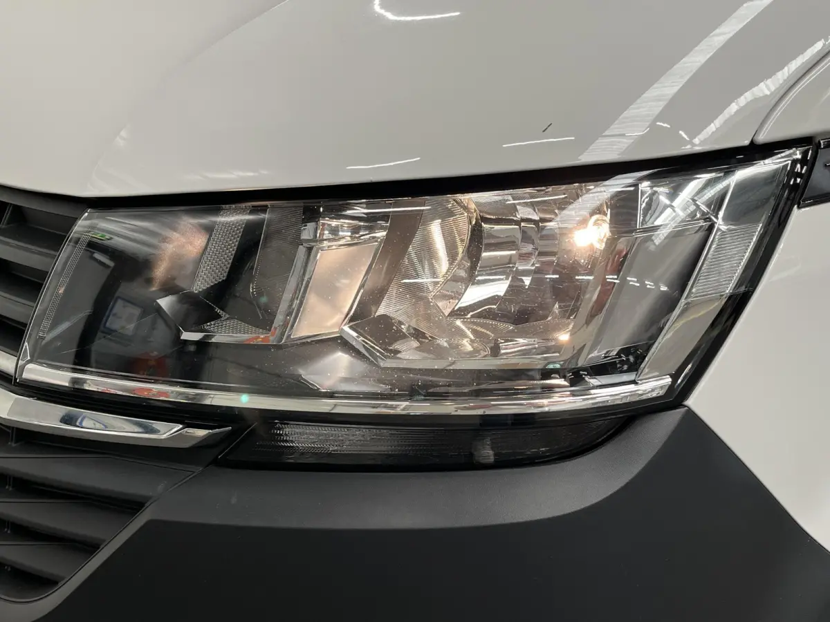 2.0 TDI L2H1 150PK Automaat Airco Cruise Control Apple Carplay Verwarmbare stoel en vooruit