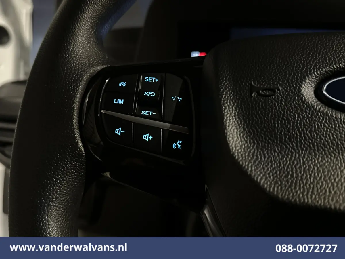 2.0 TDCI L1H1 Euro6 Airco | Camera | Apple Carplay | LED | Cruisecontrol Android Auto, Verwarmde voorruit, Parkeersensoren, Bijrijdersbank
