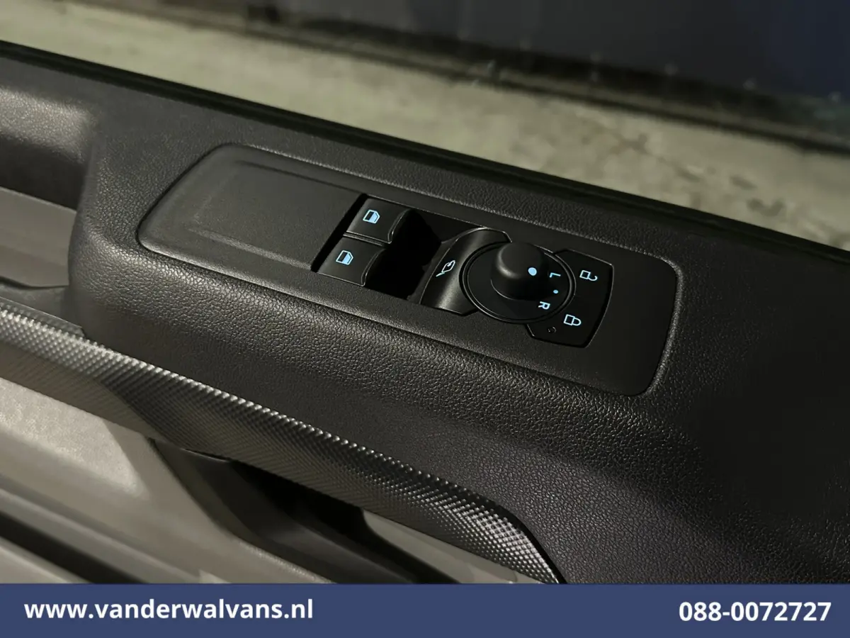 2.0 TDCI L1H1 Euro6 Airco | Camera | Apple Carplay | LED | Cruisecontrol Android Auto, Verwarmde voorruit, Parkeersensoren, Bijrijdersbank