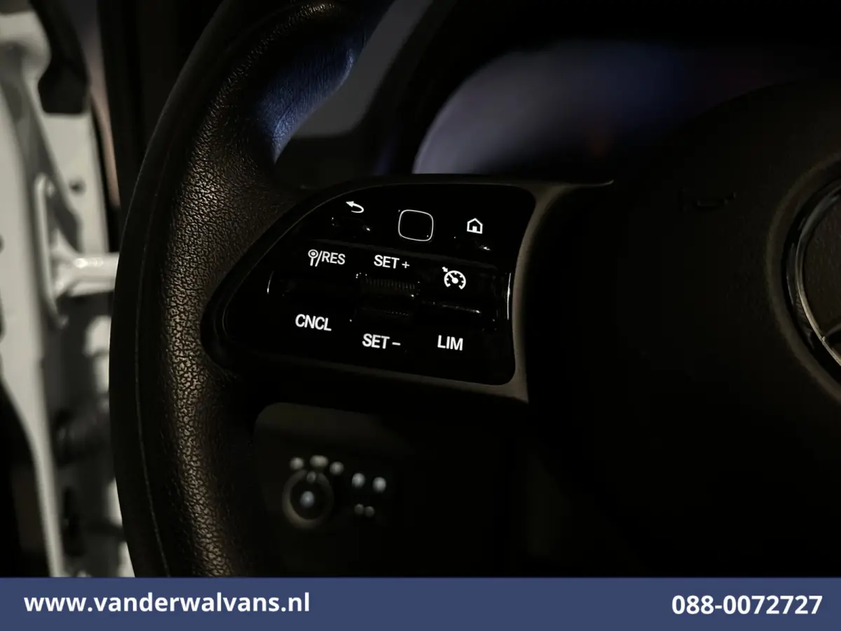 317 CDI 170pk L3H2 Euro6 Airco | 360 graden Camera | Navigatie | Apple Carplay | Cruisecontrol Android Auto, Stoelverwarming, Chauffeursstoel, 270 Graden Achterdeuren, Parkeersensoren, Bijri