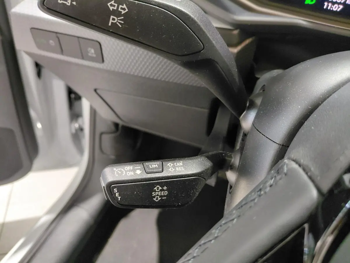 25 TFSI Pro Line 95 PK | Apple Carplay | Android Auto | Cruise Controle | Airco | Lichtmetalen velgen 18" | Bluetooth | Lederen Stuurwiel | Multimedia-Voorbereiding | Fabrieksgarantie |