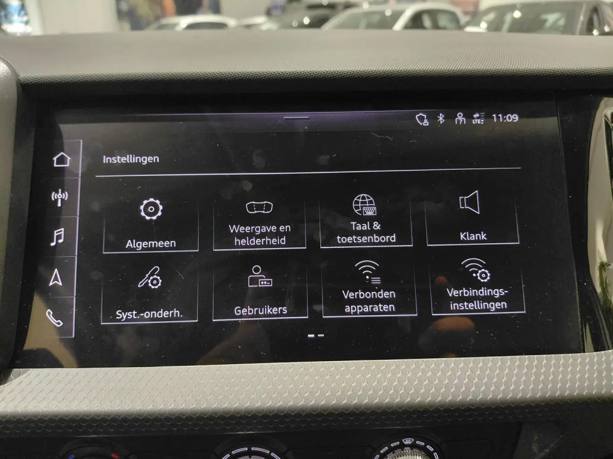 25 TFSI Pro Line 95 PK | Apple Carplay | Android Auto | Cruise Controle | Airco | Lichtmetalen velgen 18" | Bluetooth | Lederen Stuurwiel | Multimedia-Voorbereiding | Fabrieksgarantie |