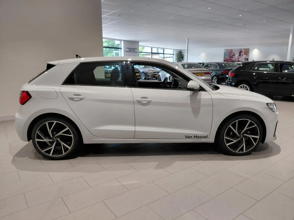 25 TFSI Pro Line 95 PK | Apple Carplay | Android Auto | Cruise Controle | Airco | Lichtmetalen velgen 18" | Bluetooth | Lederen Stuurwiel | Multimedia-Voorbereiding | Fabrieksgarantie |