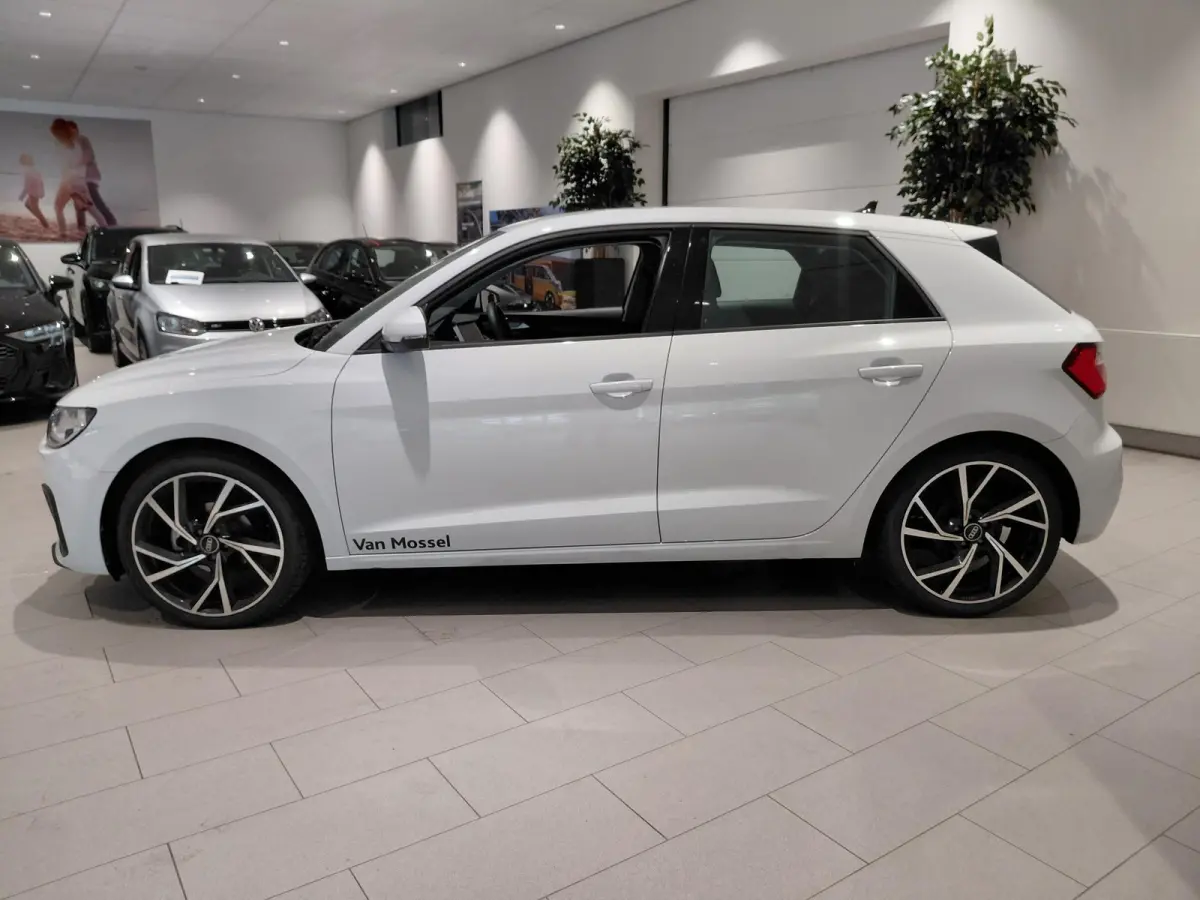 25 TFSI Pro Line 95 PK | Apple Carplay | Android Auto | Cruise Controle | Airco | Lichtmetalen velgen 18" | Bluetooth | Lederen Stuurwiel | Multimedia-Voorbereiding | Fabrieksgarantie |