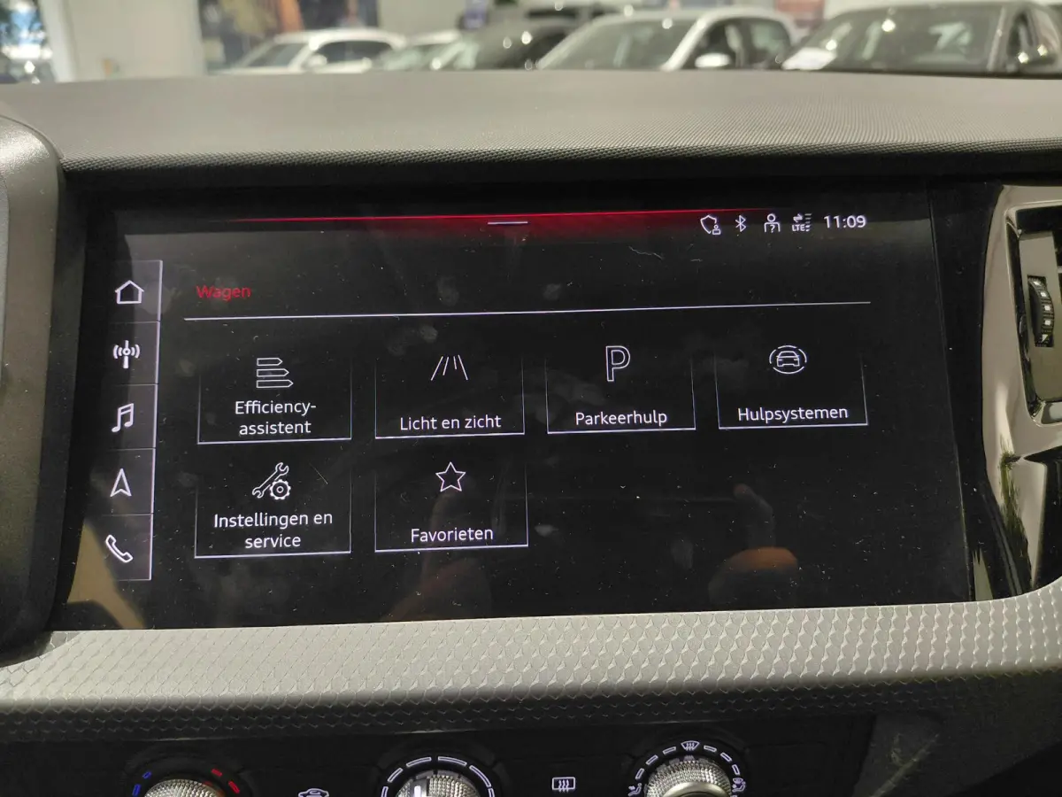 25 TFSI Pro Line 95 PK | Apple Carplay | Android Auto | Cruise Controle | Airco | Lichtmetalen velgen 18" | Bluetooth | Lederen Stuurwiel | Multimedia-Voorbereiding | Fabrieksgarantie |