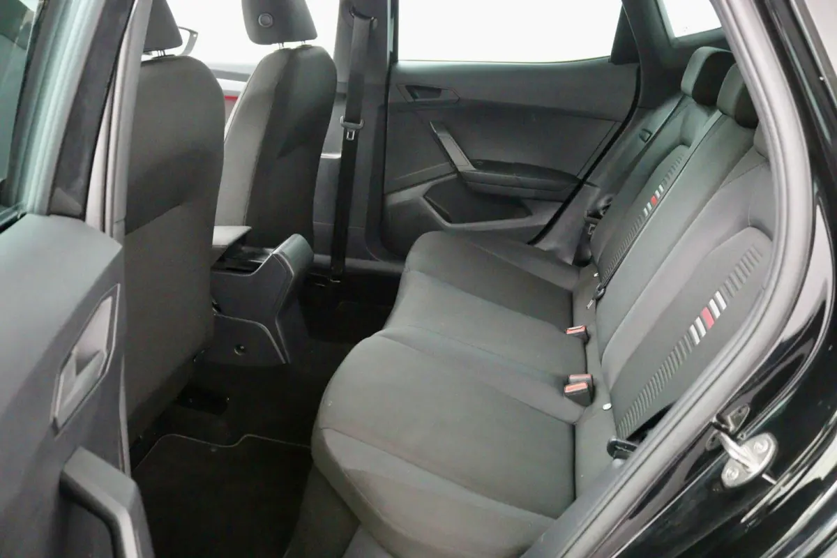 1.0 TSI FR zwart