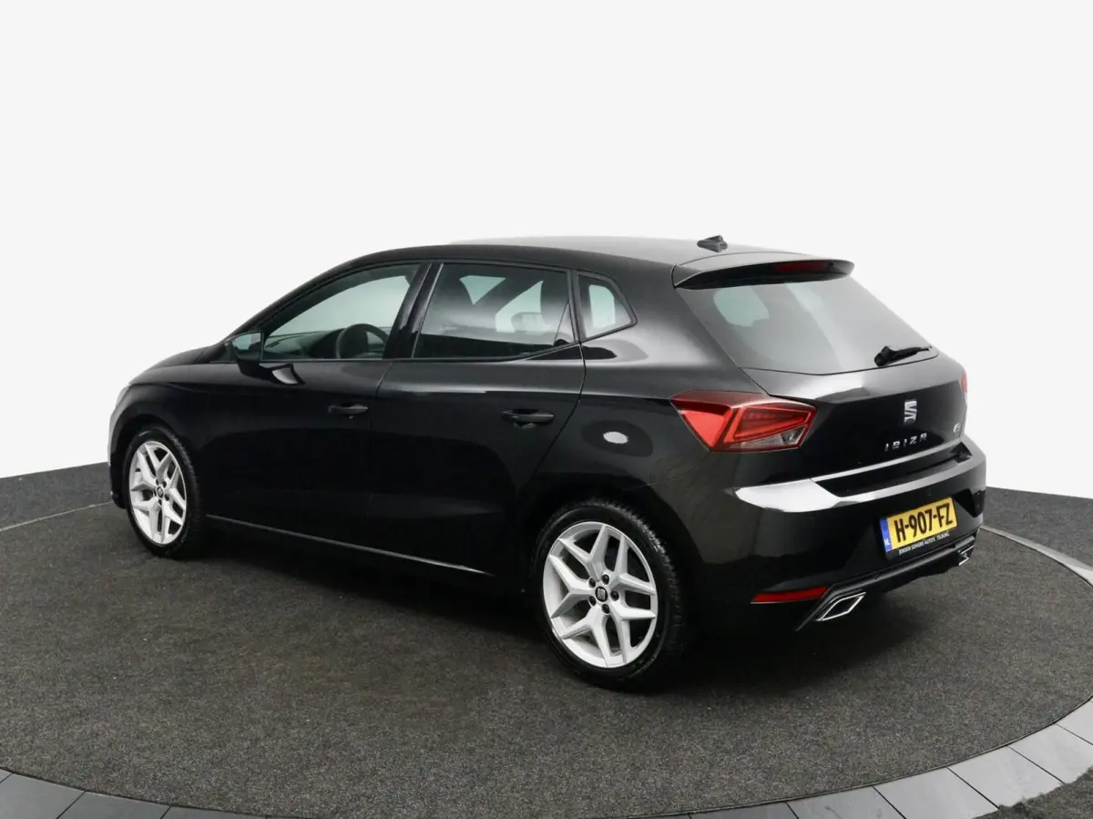 1.0 TSI FR zwart