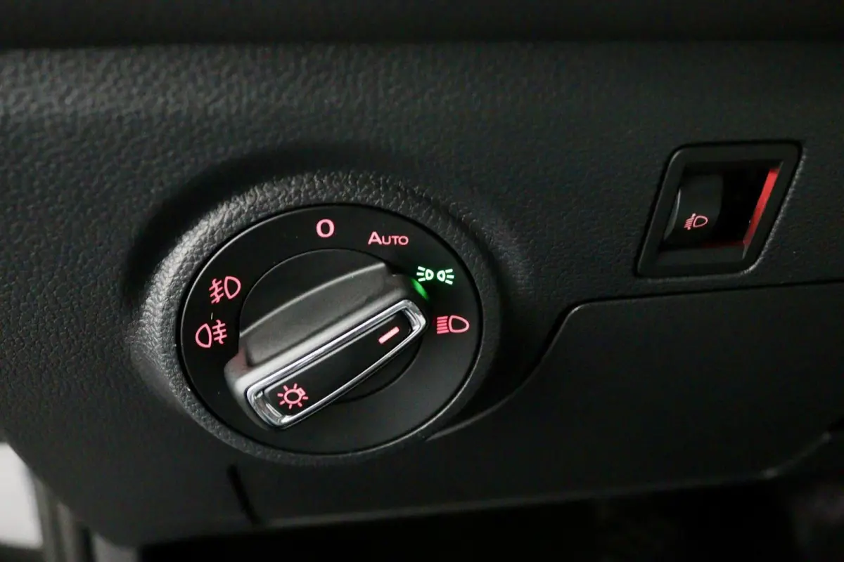 1.0 TSI FR zwart