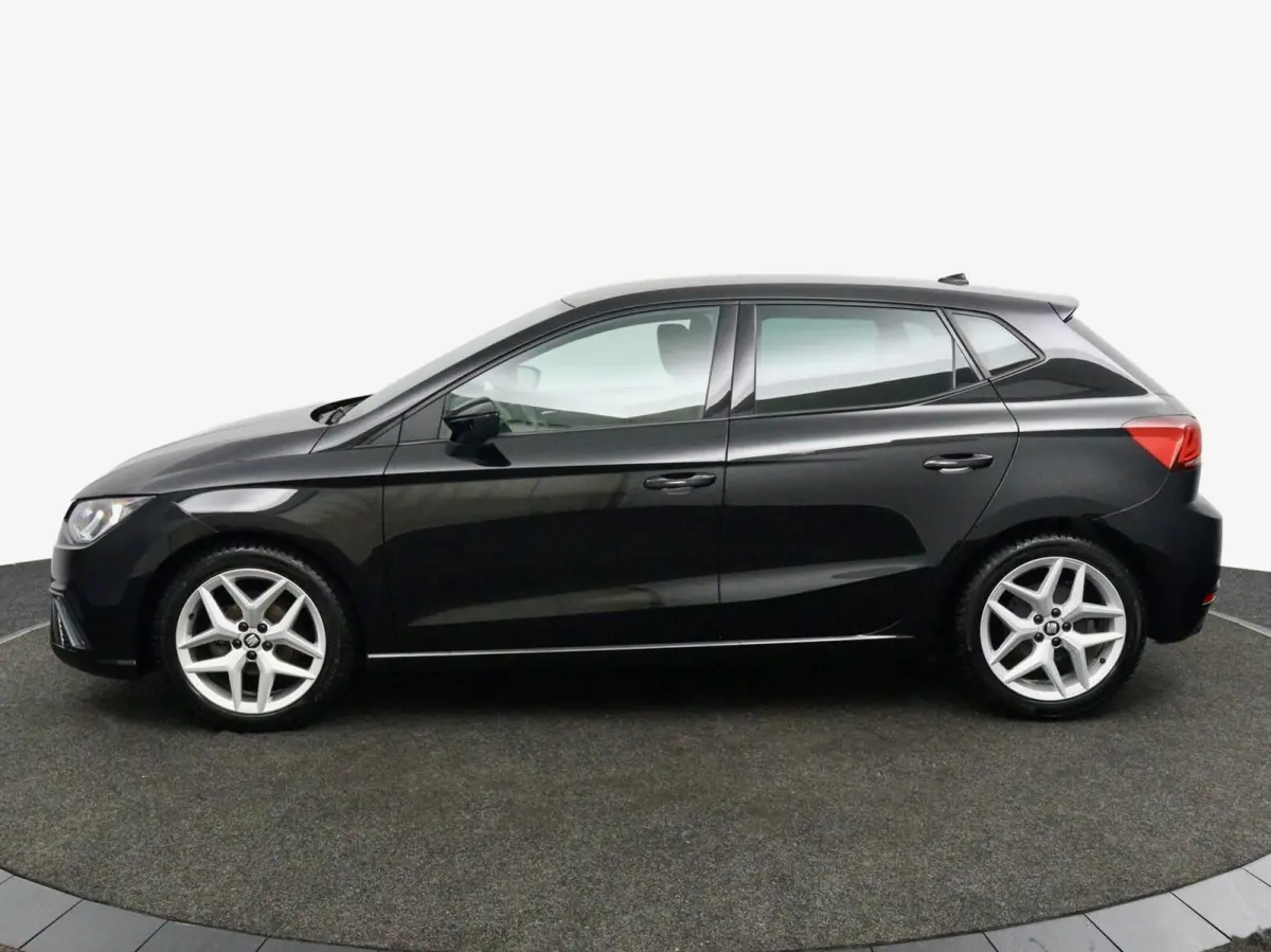 1.0 TSI FR zwart