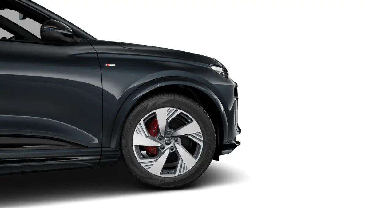 S edition | Adaptive air suspension | Adaptive cruise control | Audi sound system