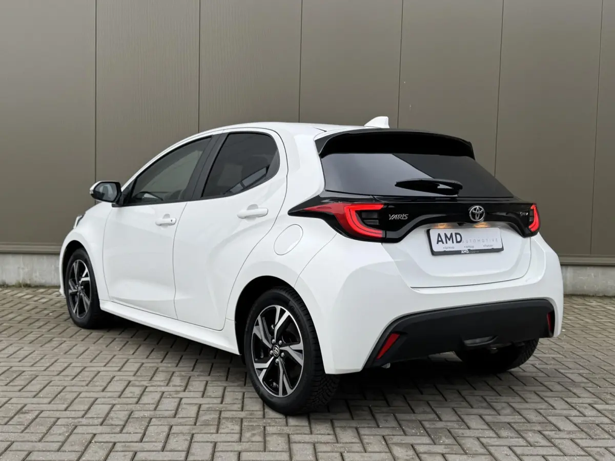 1.5 Hybrid 115 Dynamic 2024 | Stuur- en Stoelverwarming | Apple Carplay | Adap Cruise